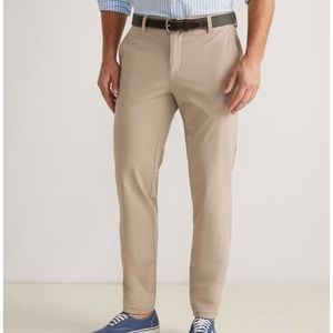 Vineyard Vines Flat Front On the Go Pants Like New Size 32 X 30